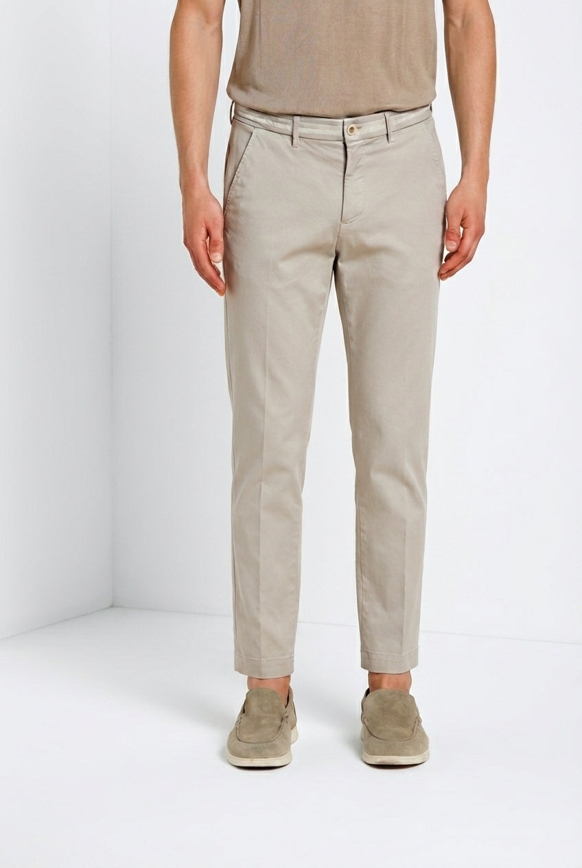 Torino Elegance pantalone chino uomo in tricotina fine di cotone e lyocell slim fit