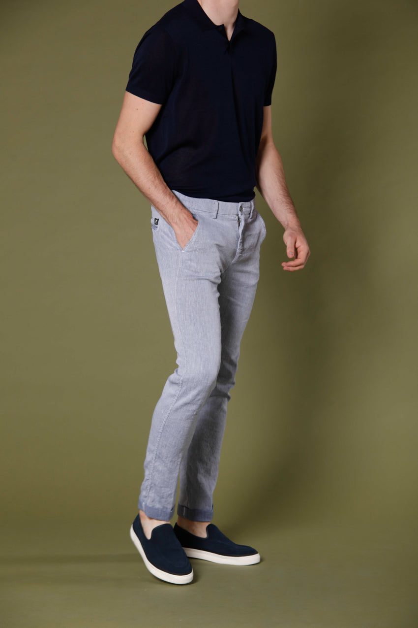 Image 3 du pantalon chino homme en twill de coton et lin blanc modéle Torino Style par Mason's