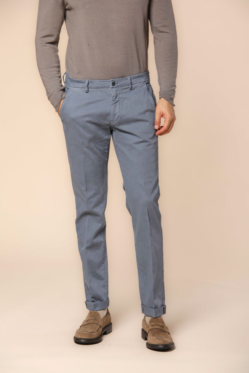 Torino pantalón chino hombre en gabardina ajuste slim ①