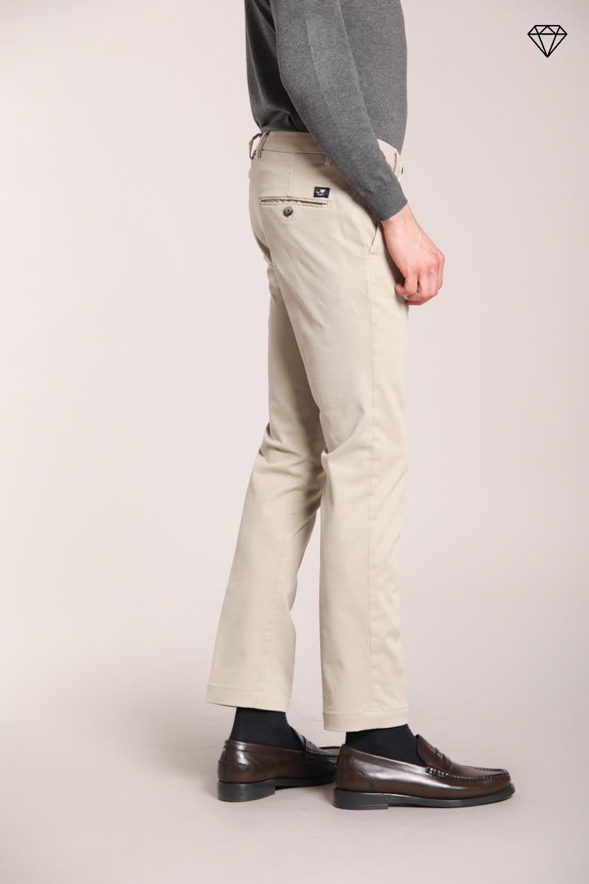 Torino pantalón chino hombre en gabardina slim fit ①
