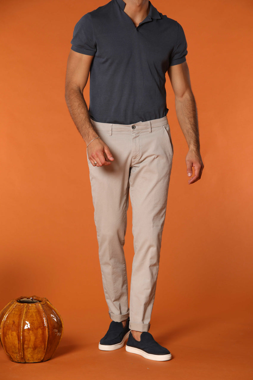 Torino pantalon chino homme en jacquard tricot fil beige coupe Slim