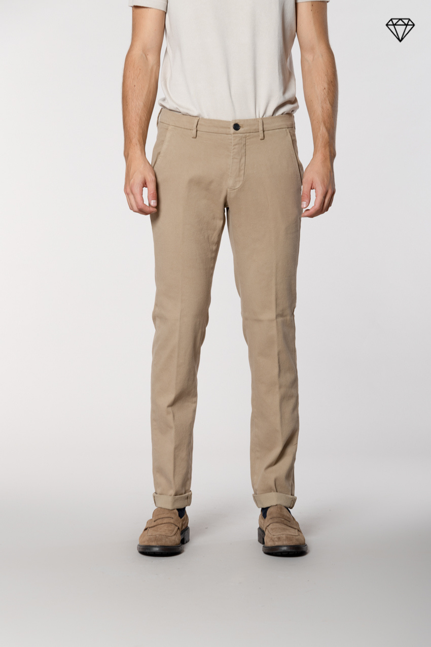Torino pantalón chino hombre en algodón cachemira slim fit ①