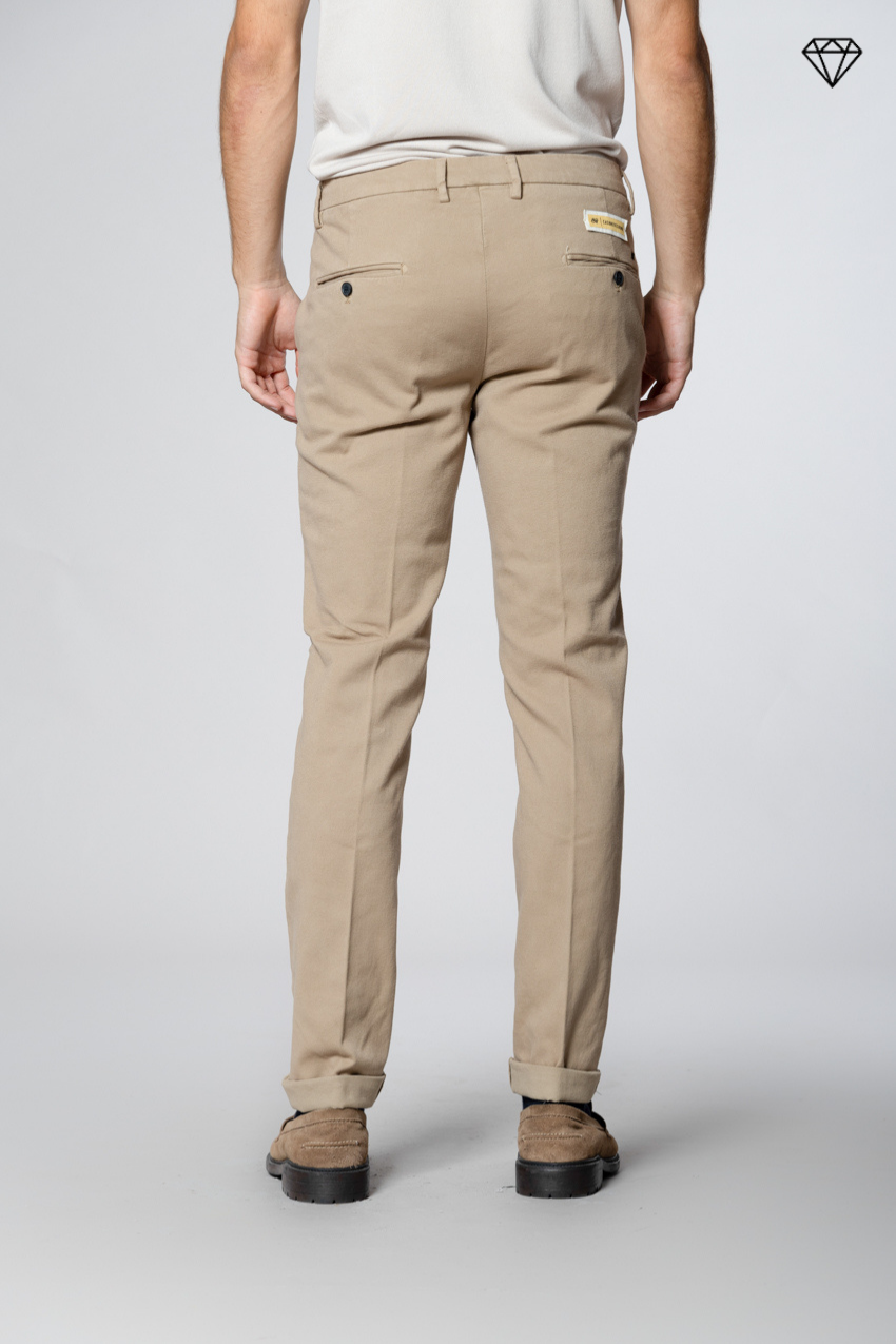 Torino pantalón chino hombre en algodón cachemira slim fit ①