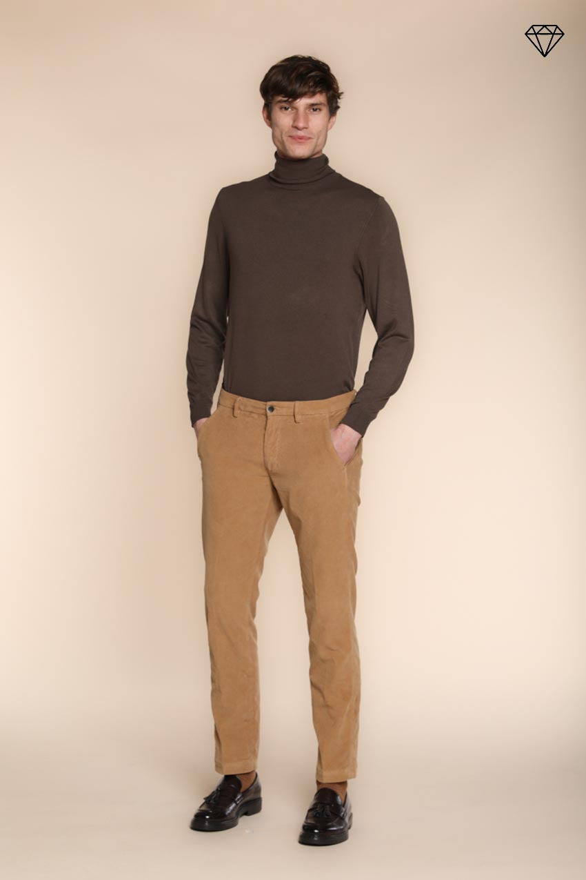 Torino men's chino pants in 1500-ridge corduroy slim fit ①