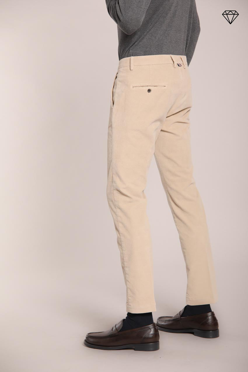 Torino pantalone chino uomo in velluto 1500 righe slim fit  ①
