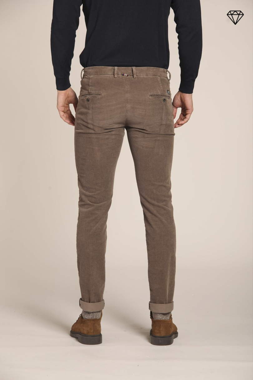 Torino pantalon chino homme en velours 1500 rayé coupe slim  ①