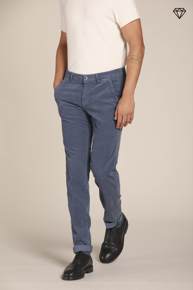 Torino pantalón chino hombre en pana 1500 rayas ajuste slim ①