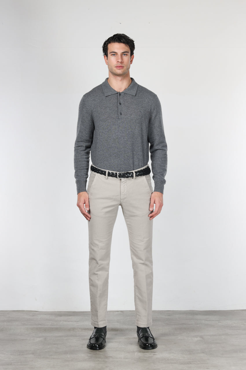 Torino Chinohose für Herren aus 1000-Rippen-Feincord, Slim Fit ①
