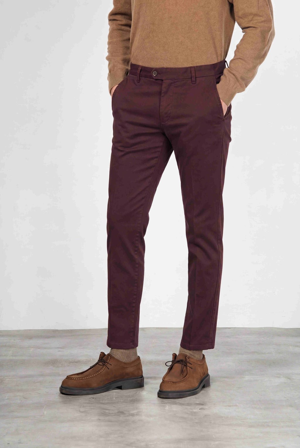 Torino Flex men’s chino pants in satin, slim fit ①