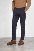 Torino Flex men’s chino pants in satin, slim fit ①