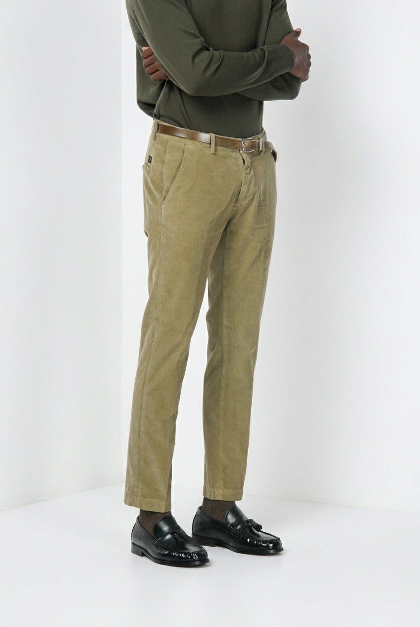 Torino pantalone chino uomo in velluto 1000 righe slim fit ①