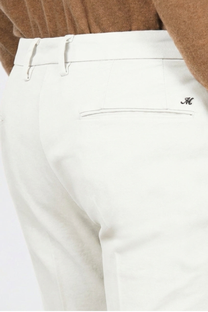 Torino Flex men’s chino pants in satin with slim fit ①
