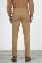 Torino Flex Chinohose für Herren aus Satin mit slim fit ①
