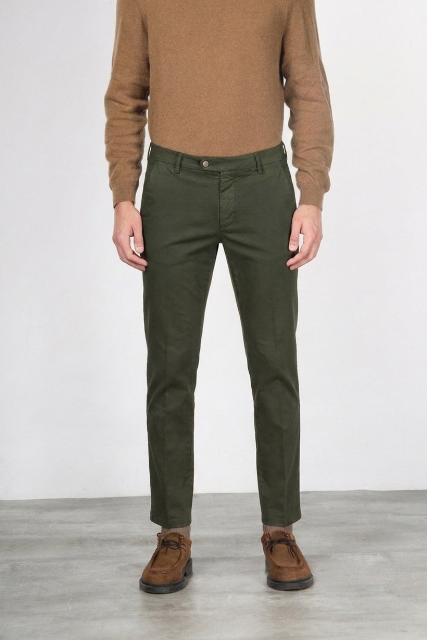 Torino Flex men’s chino pants in satin with slim fit ①