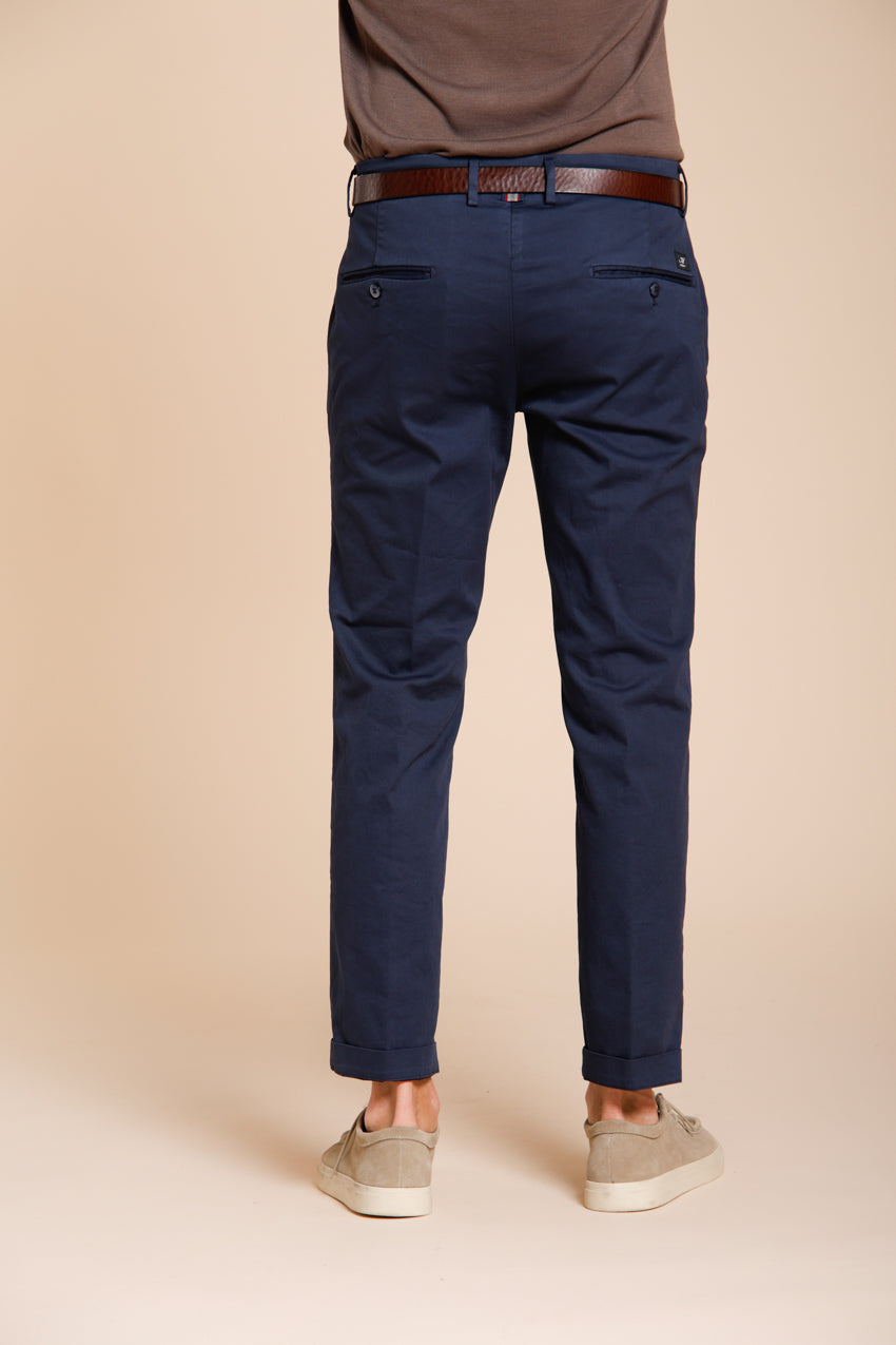 Torino Flex pantalón chino hombre en gabardina stretch slim fit ①