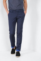 Torino City Travel Hose Chino Herren aus technischem Stretch-Satin slim fit
