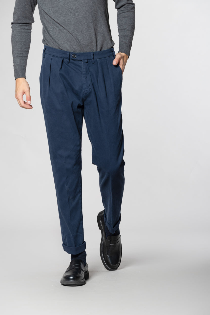 Boston 2 Pinces pantalón chino hombre en tricotina relaxed fit