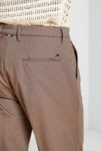 Boston pantalón chino hombre en espiga teñido en hilo stretch relaxed fit
