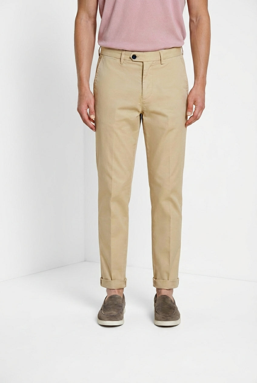Boston pantalón chino hombre en twill ligero stretch relaxed fit