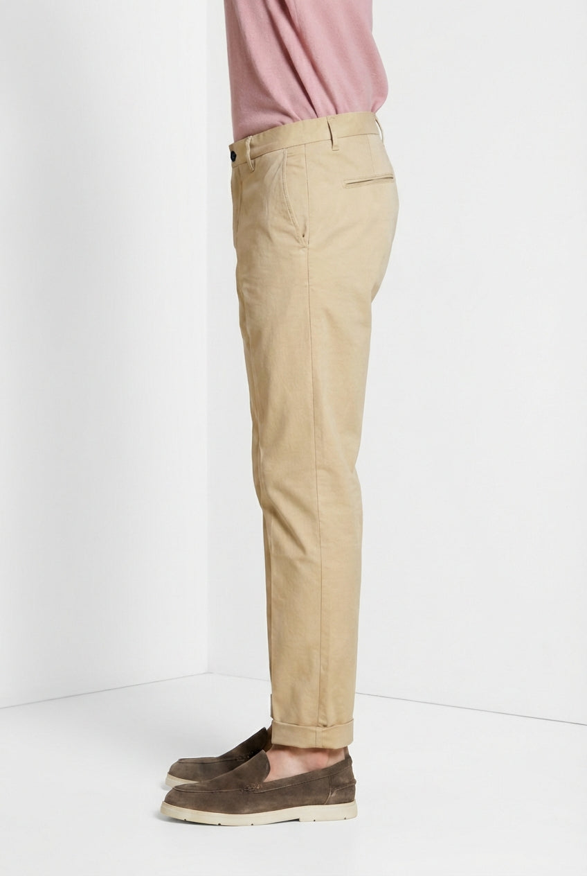 Boston pantalón chino hombre en twill ligero stretch relaxed fit