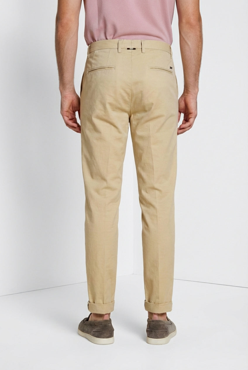 Boston pantalón chino hombre en twill ligero stretch relaxed fit