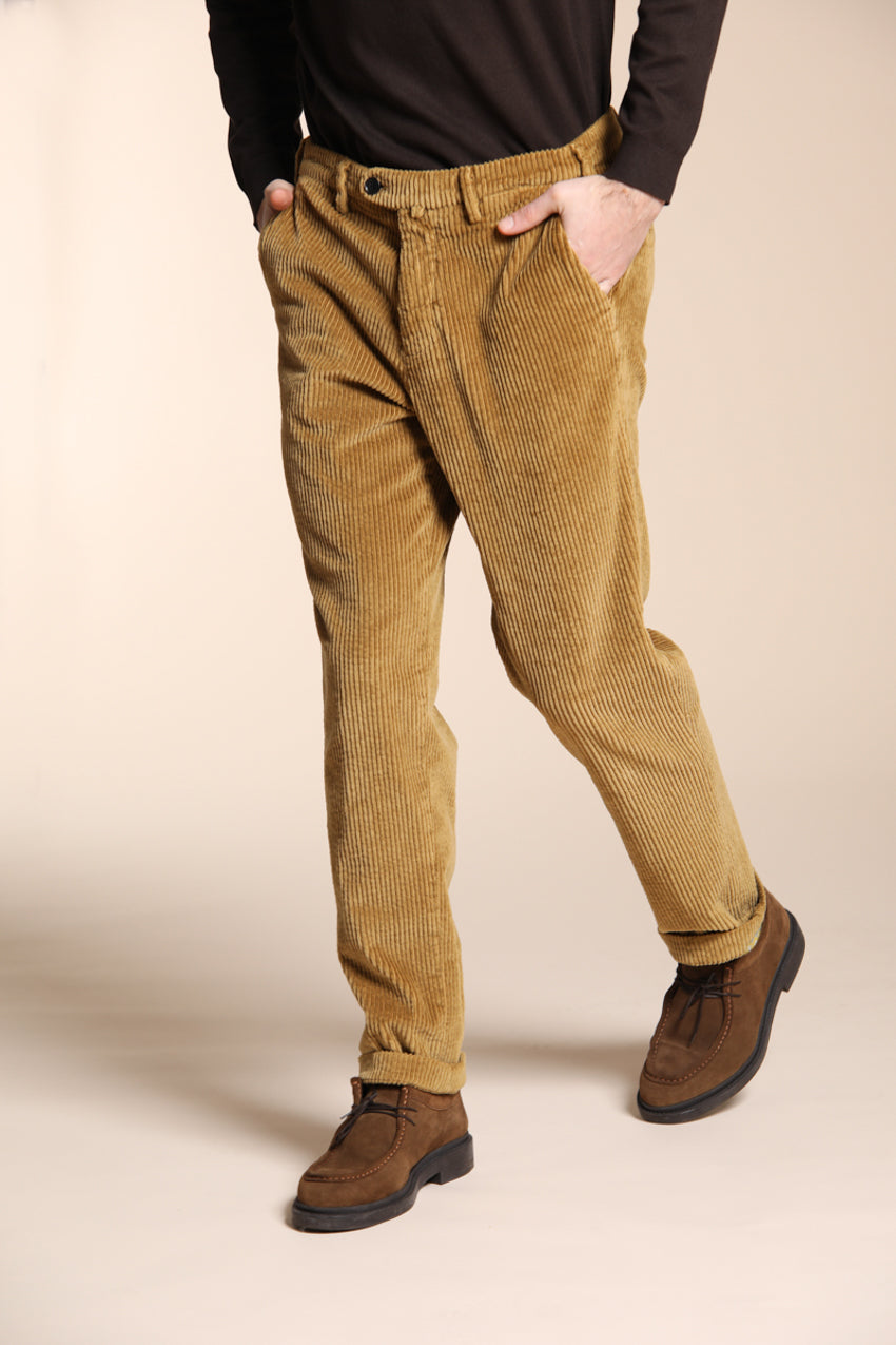 Foto 1 Boston pantalone chino uomo in velluto costa larga relaxed fit