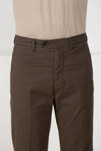 Boston men's chino pants in lightweight stretch twill relaxed fit