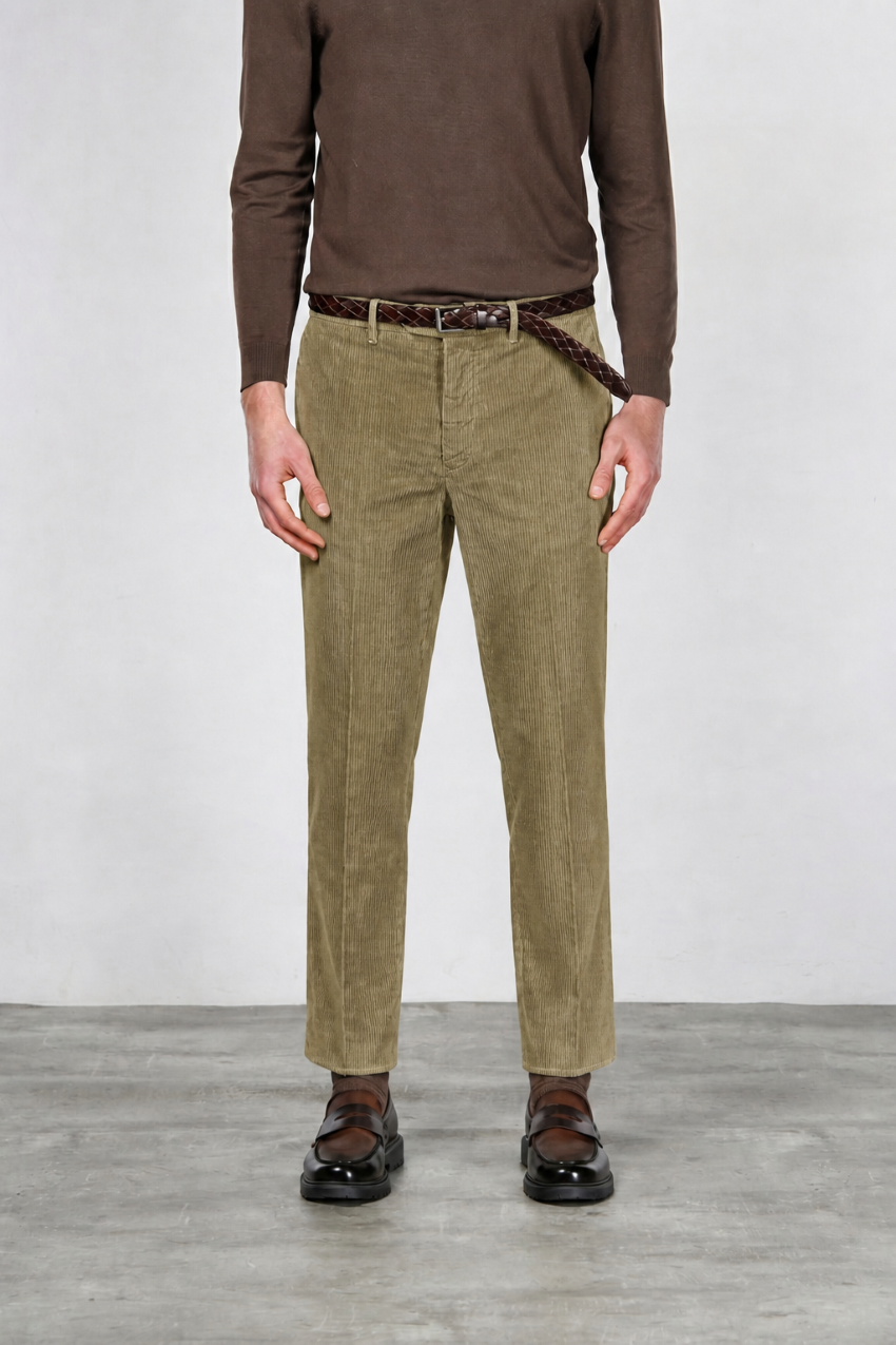 Paris men's stretch corduroy chino pants 1000-wale carrot fit ①