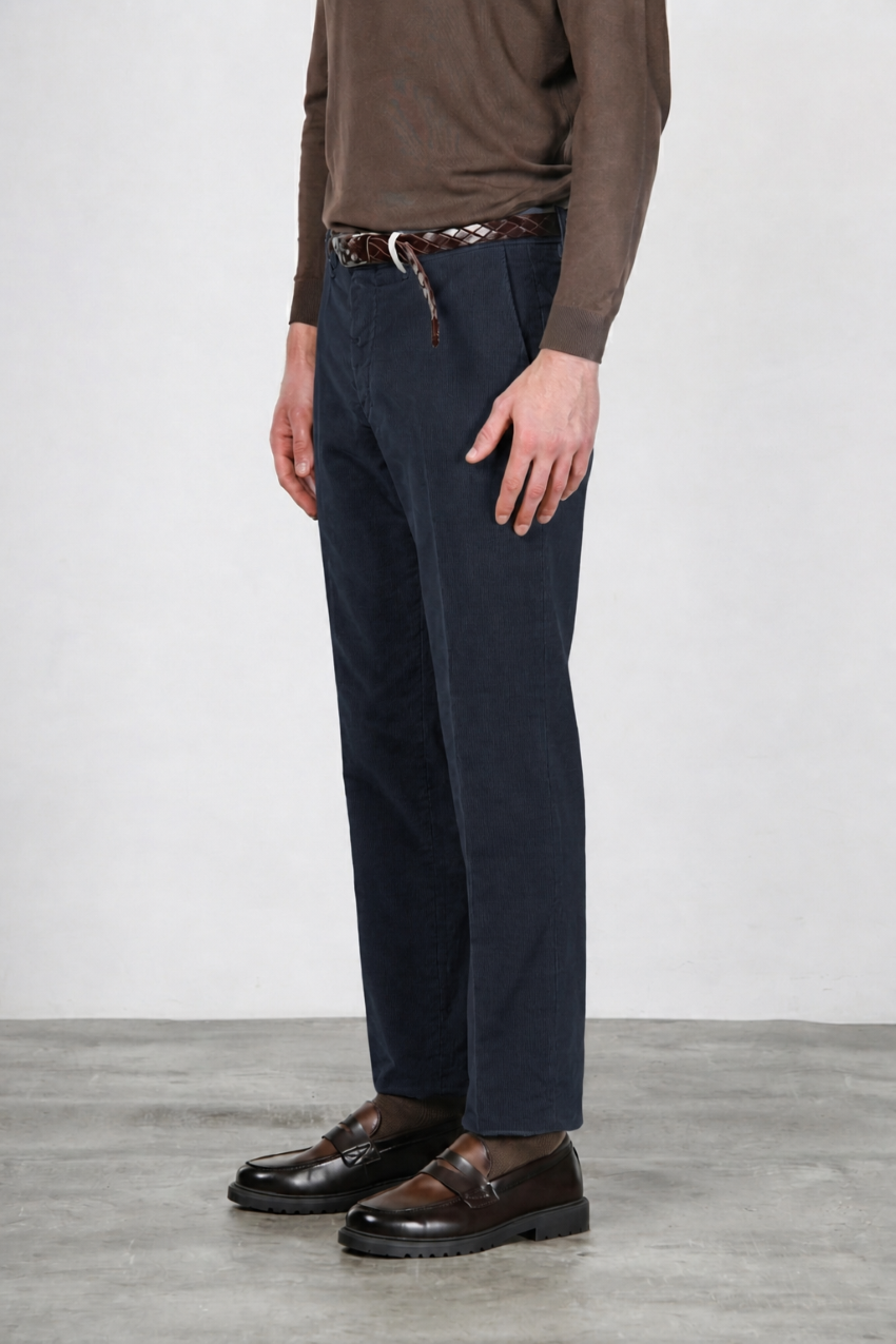 Paris Herren-Chinohose aus Cord mit 1000 Rippen Stretch Carrot Fit ①