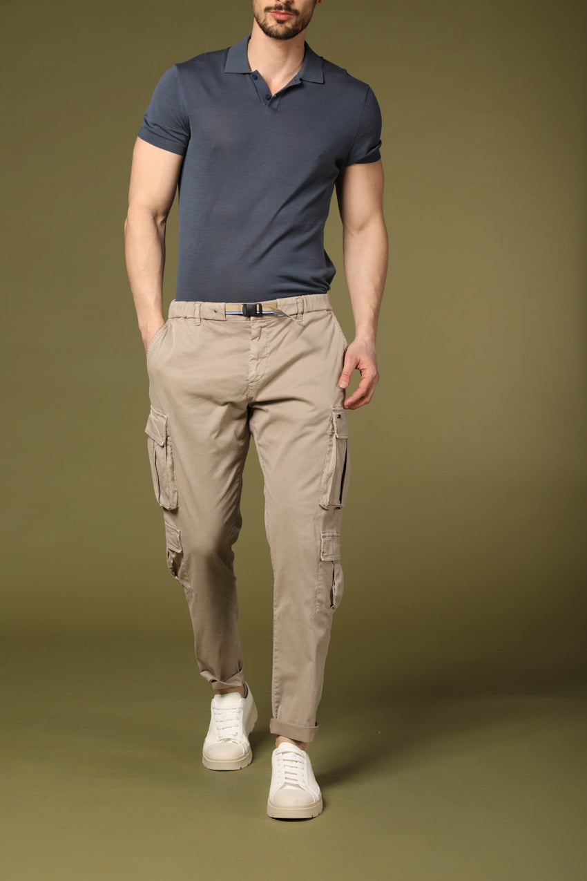 immagine 1 di pantalone cargo uomo modello Bahamas Bunckle in stucco fit regular di Mason's