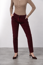 New York Slim pantalon chino femme en velours côtelé à grosses côtes coupe slim ①