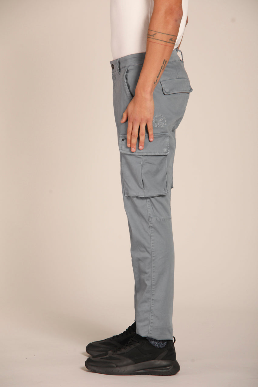 immagine 5 di pantalone cargo uomo , modello Chile in celeste fit extra slim di mason's