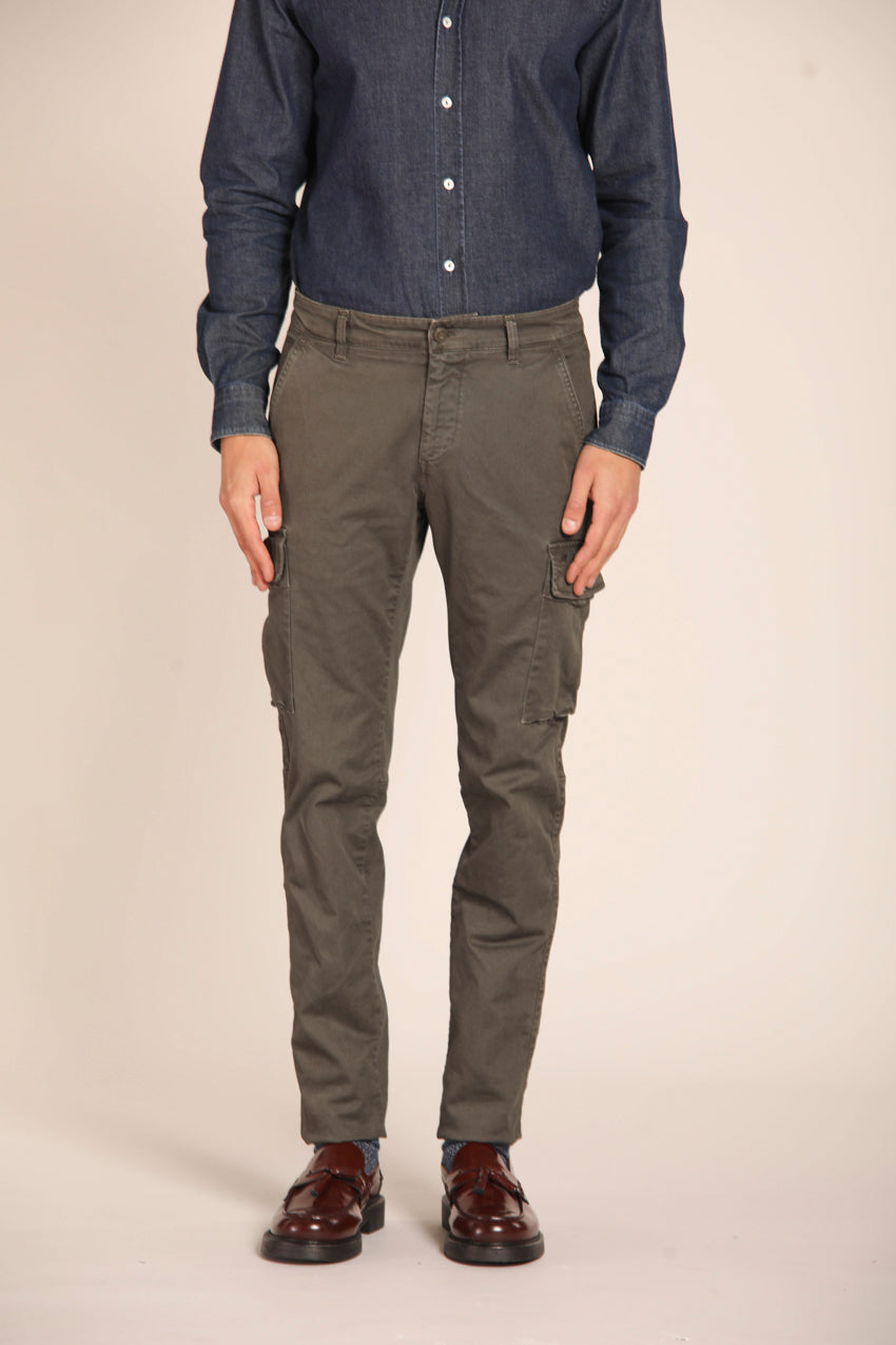 immagine 1 di pantalone cargo uomo modello Chile, in verdenew, fit extra slim di mason's