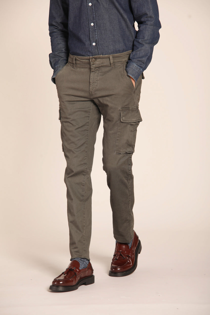 immagine 2 di pantalone cargo uomo modello Chile, in verdenew, fit extra slim di mason's