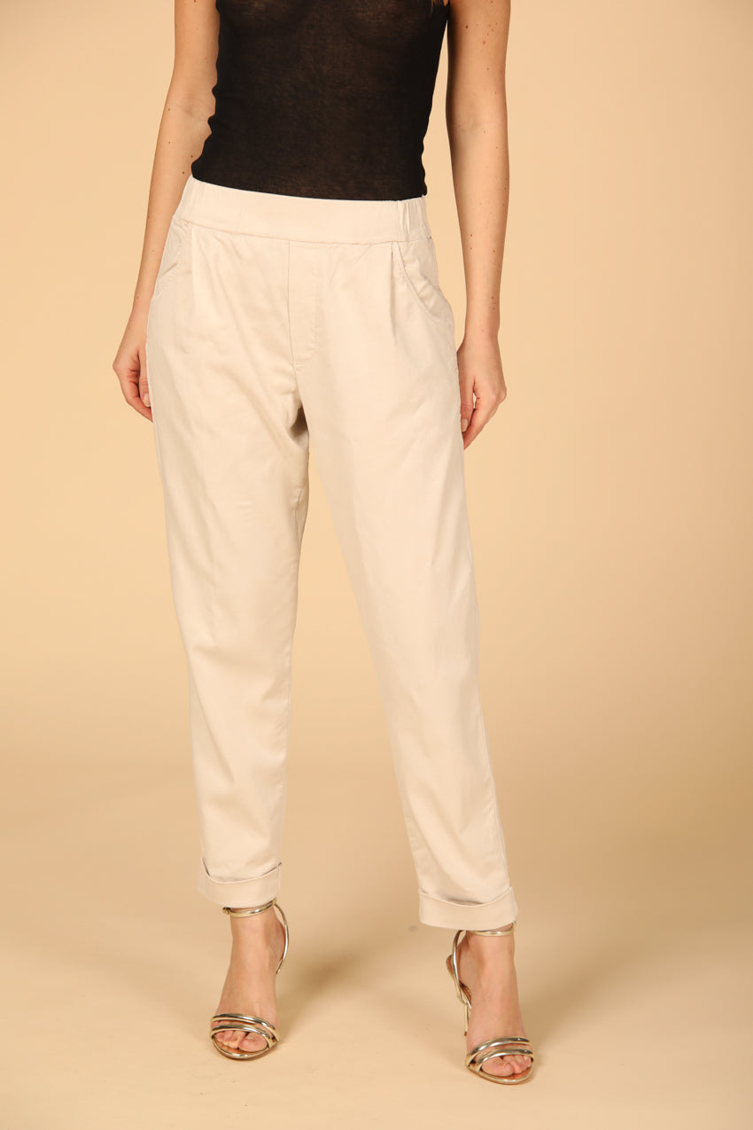 immagine 1 di pantalone chino jogger donna modello Easy colore stucco fit relaxed di Mason's