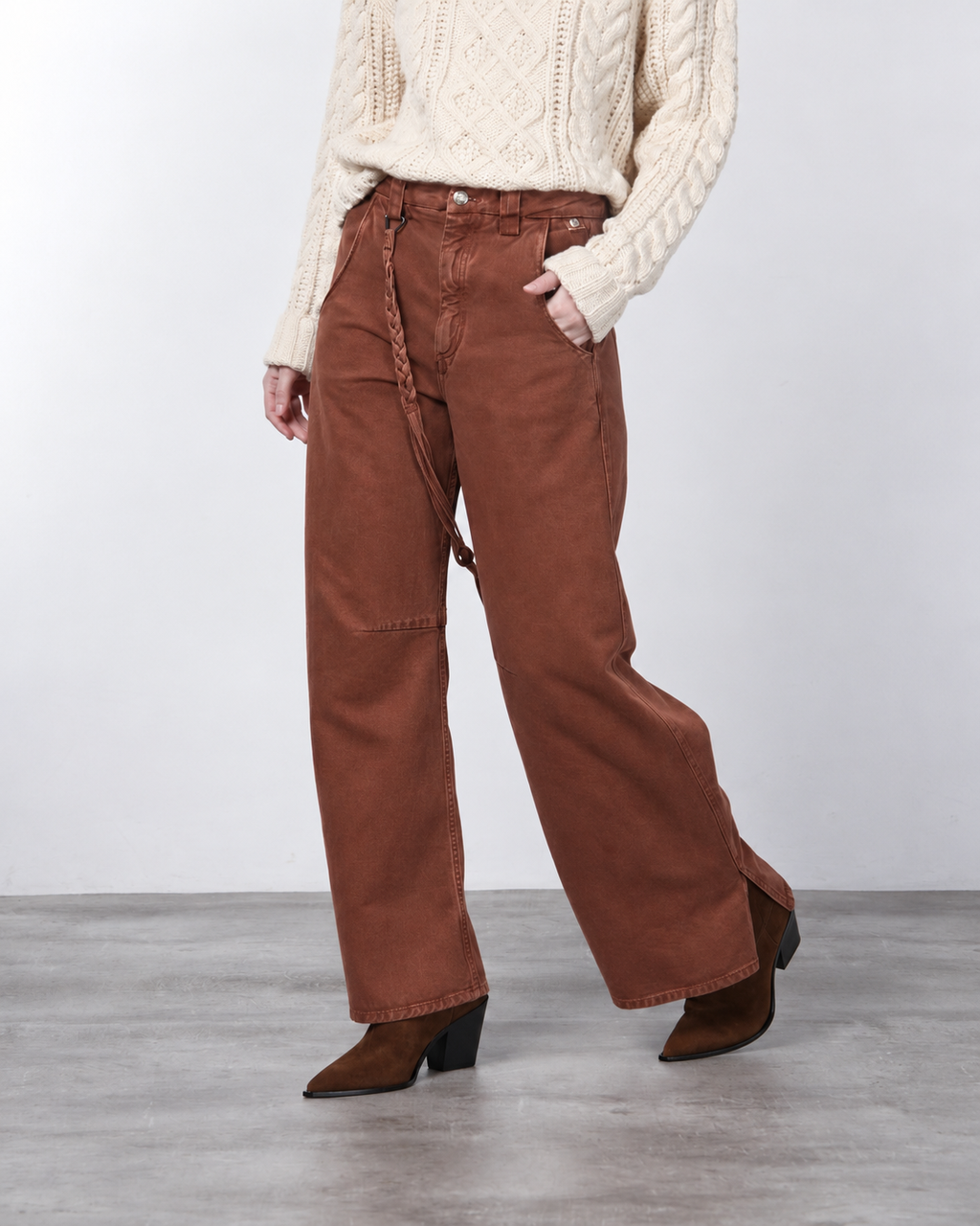 Violette pantalón chino de mujer en twill balloon fit ①
