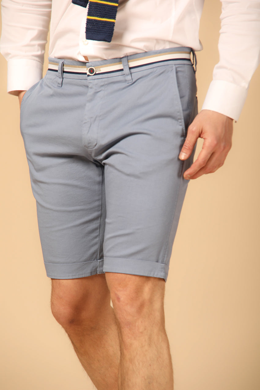 immagine 1 di bermuda chino uomo modello London Summer in azzurro fit regular di Mason's