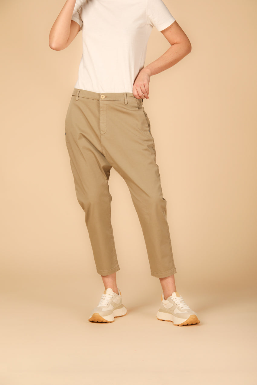 immagine 1 di pantaloni chino jogger donna modello Malibu colore corda fit relaxed di Mason's