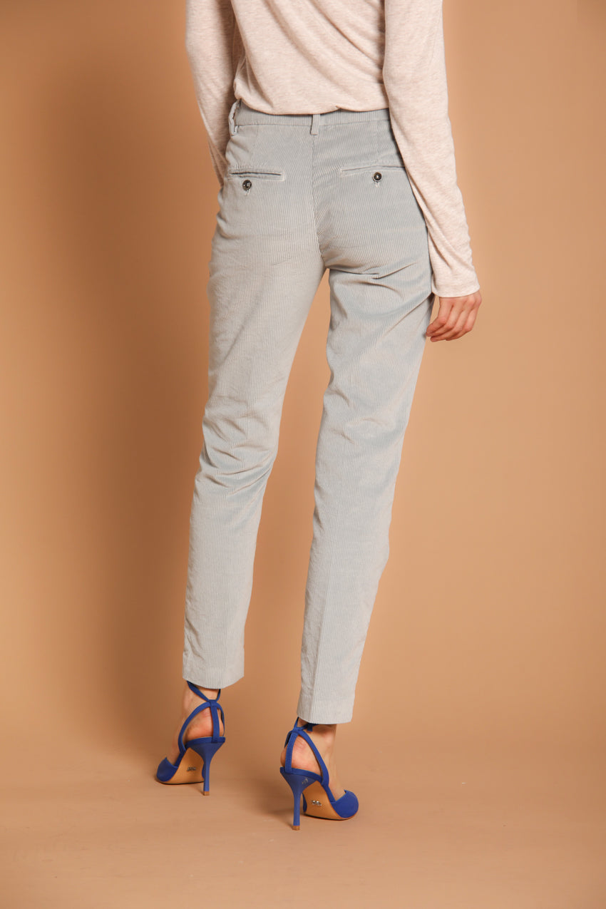 immagine 5 di pantalone chino donna, modello New York Slim , di colore celestino, slim fit di mason's