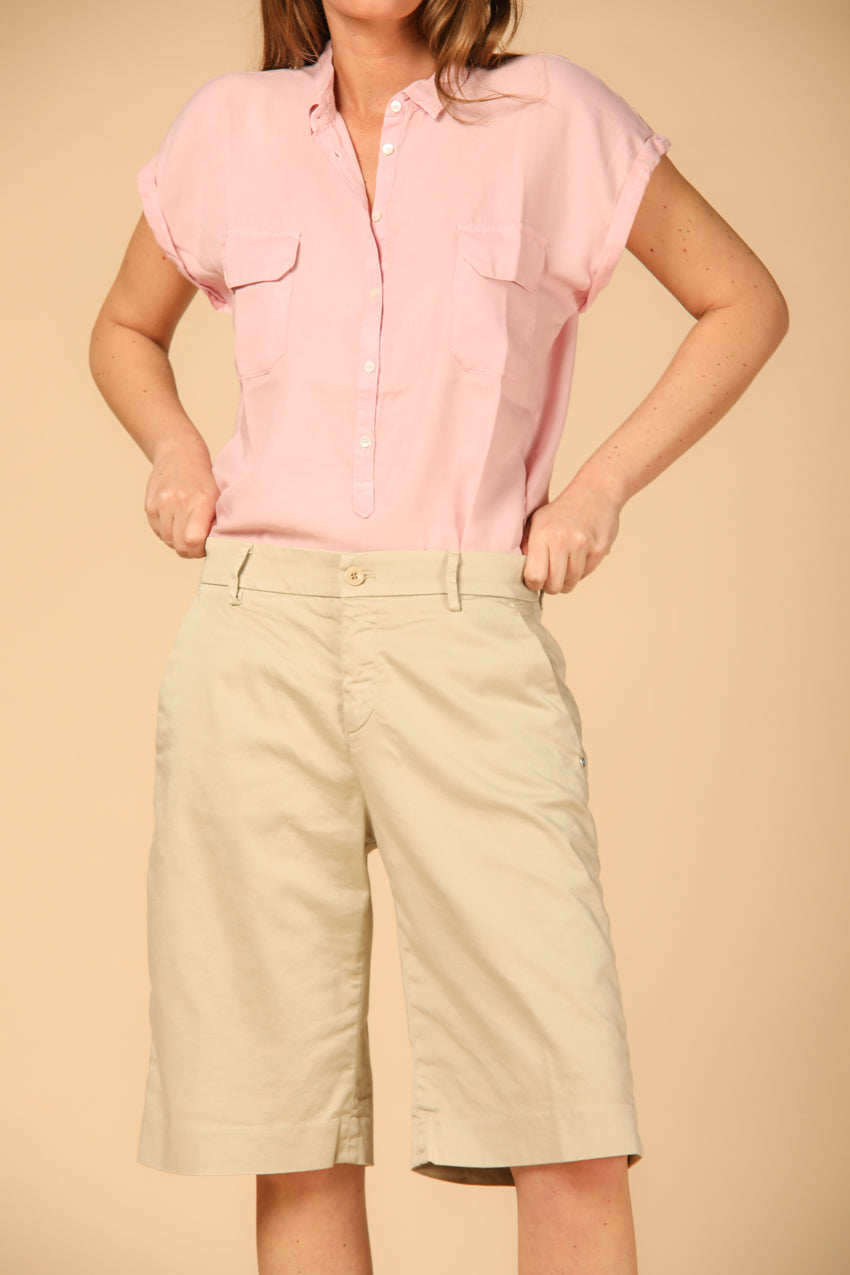 immagine 1 di bermuda chino donna modello new york straight colore beige chiaro regular fit di mason's