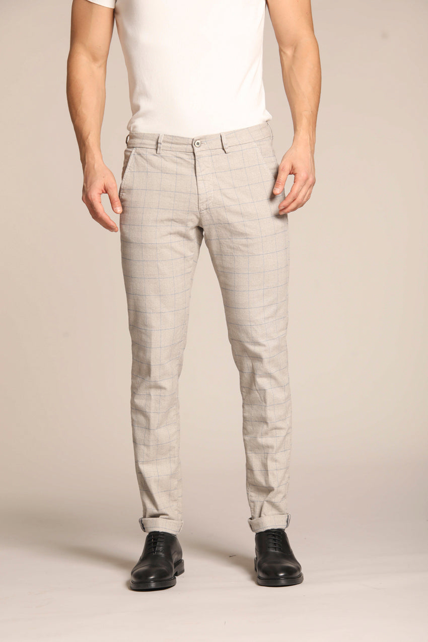 immagine 1 di pantalone chino uomo modello Torino Style con pattern galles sfumato, di colore stucco, fit slim di Mason's