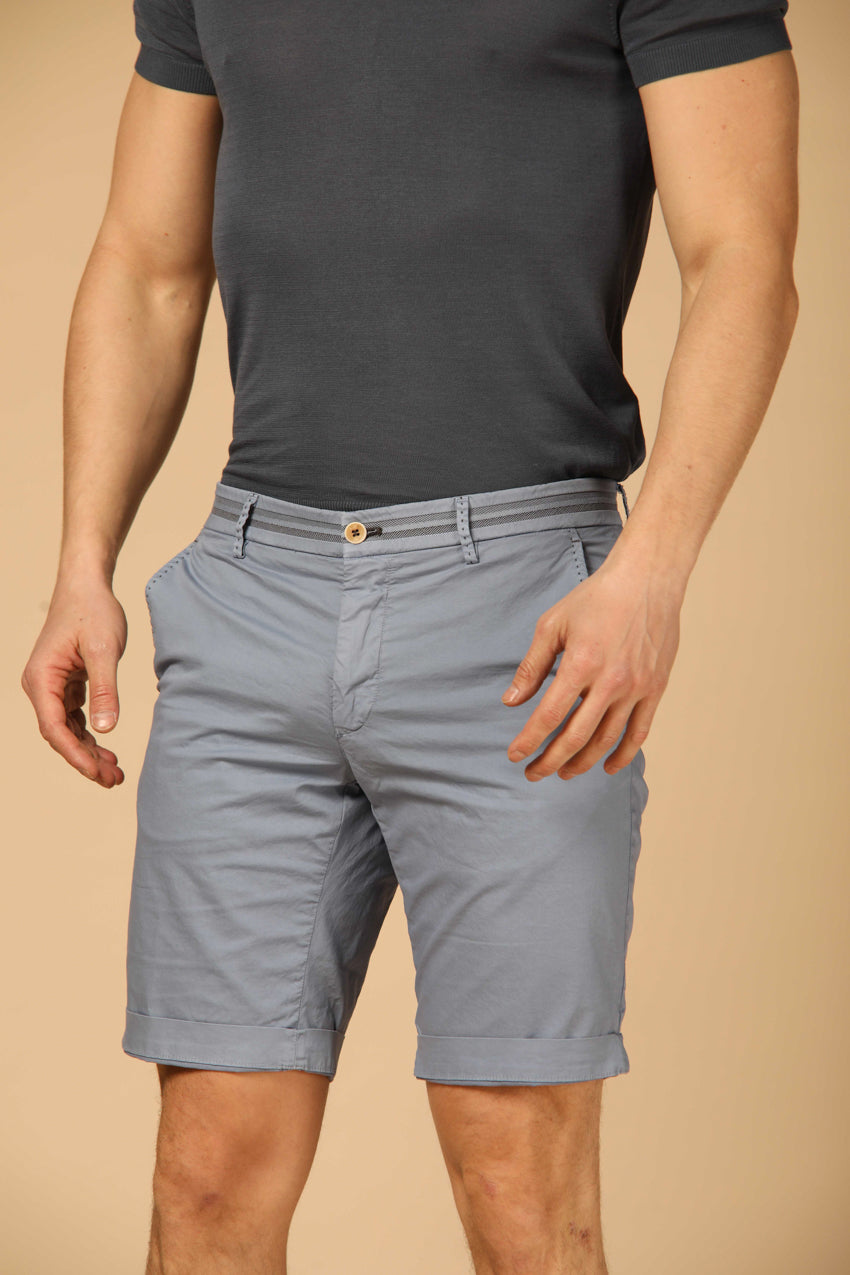 immagine 1 di bermuda chino uomo modello Torino Tapes in azzurro slim fit di Mason's