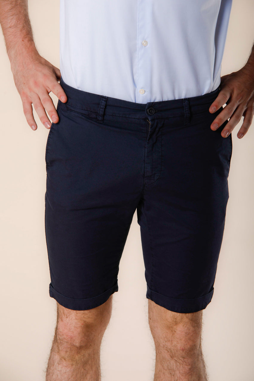 Bild 1 von Herren Chino Bermuda Shorts aus Marineblau Gabardine Stretch Gabardine Modell London von Mason's