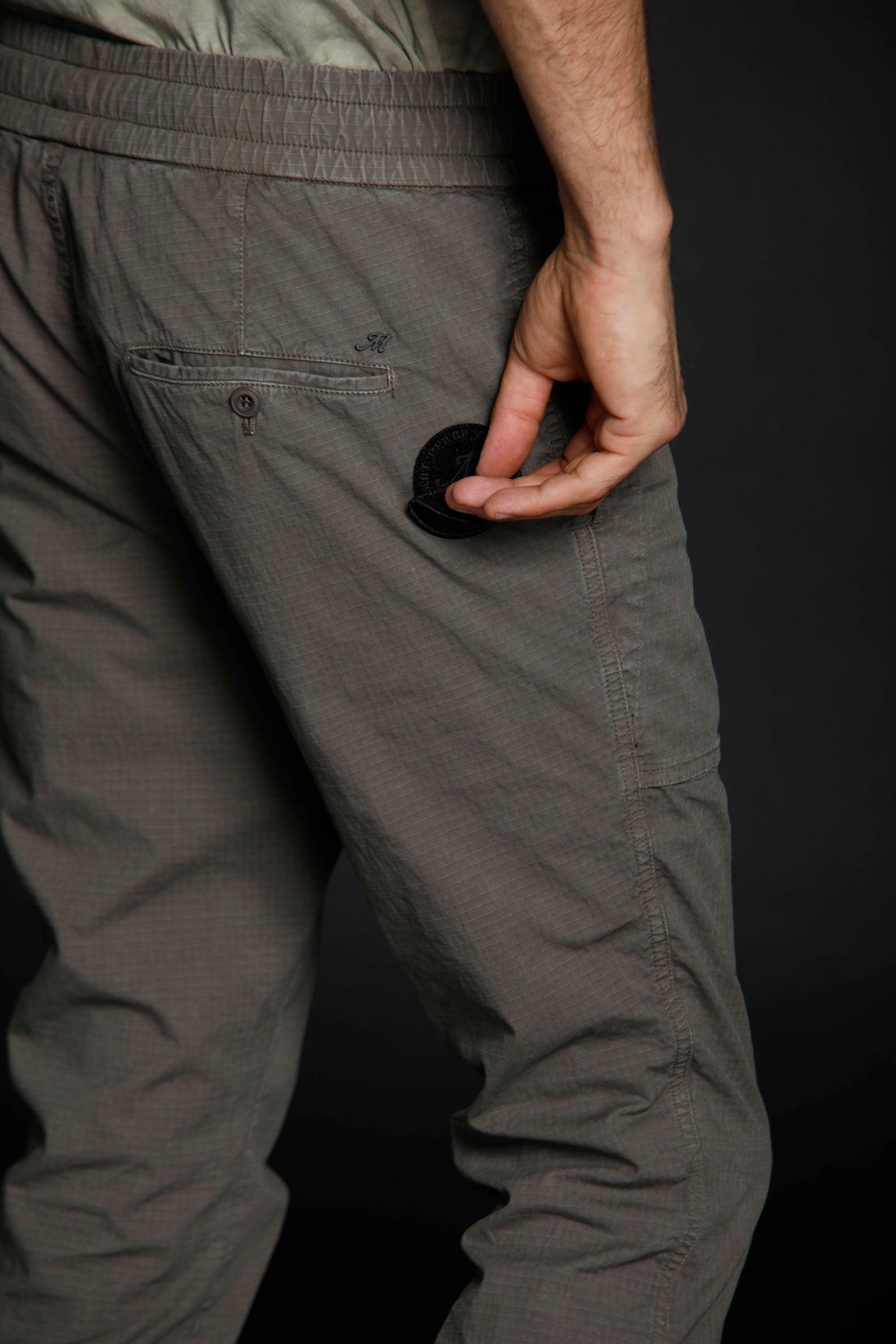 Arizona Fatique pantalone jogger uomo in rip stop stretch Logo edition carrot fit ① - Mason's