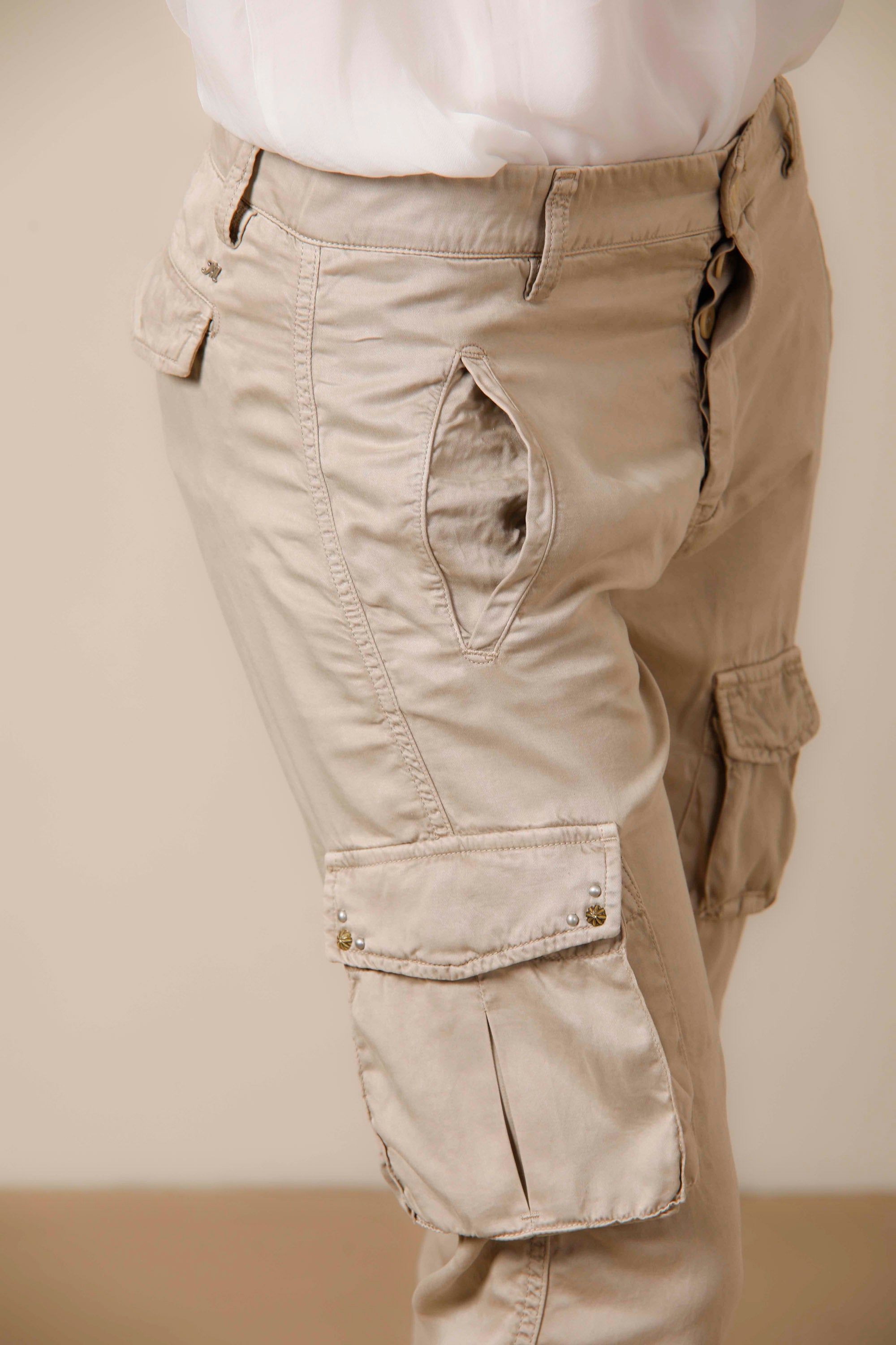 Asia Snake woman cargo pants in tencel with studs relaxed