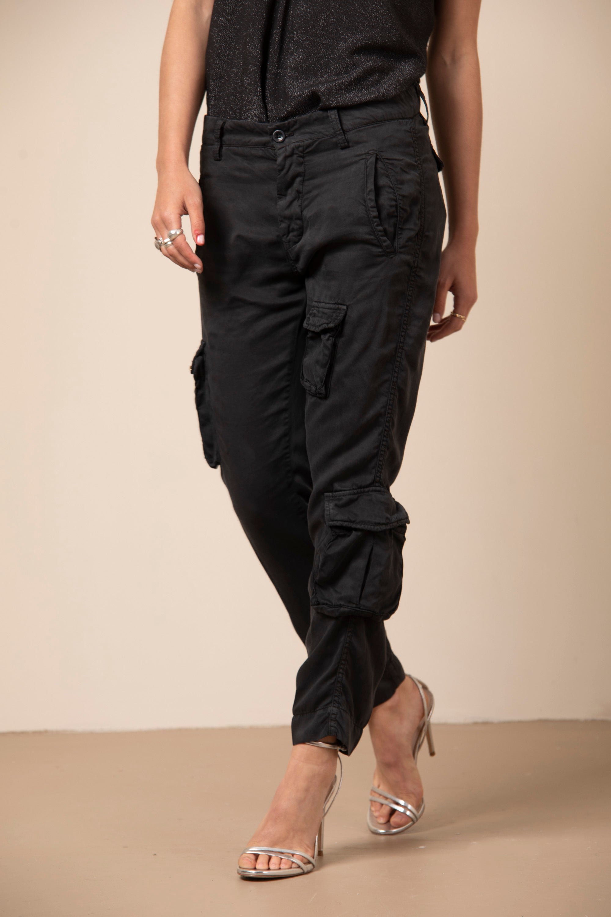 Asia Snake woman cargo pants in tencel with studs relaxed