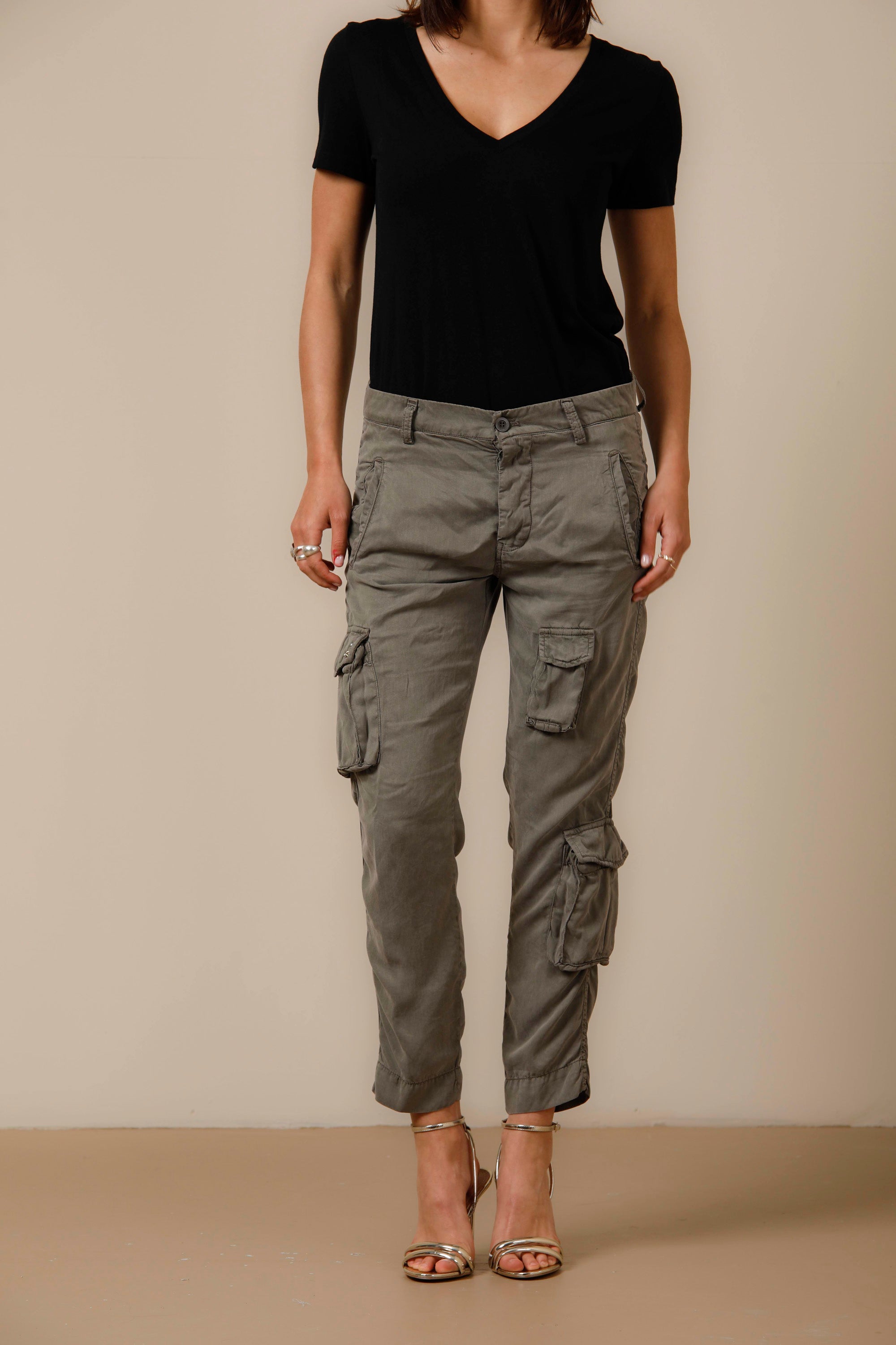 Asia Snake woman cargo pants in tencel with studs relaxed